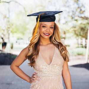 Meet your Posher, Camille